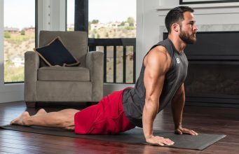 6 Reasons Men Should Do Yoga