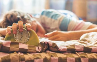 Why Six Hours Of Sleep Is As Bad As None At All