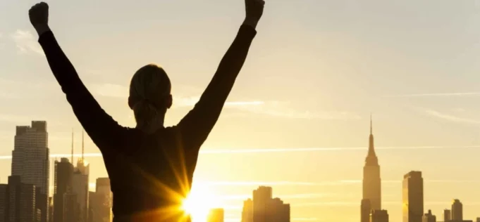 Things Successful People Do Before 8 AM